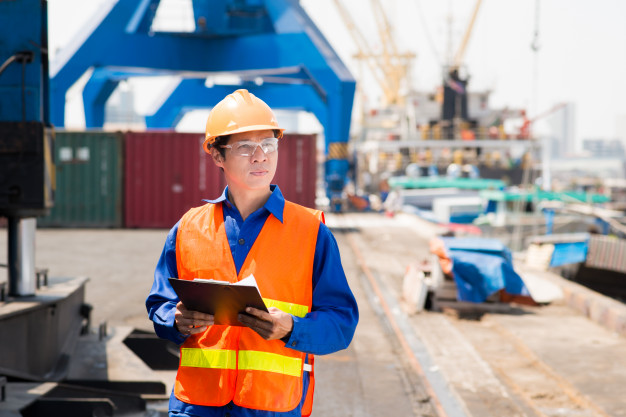 port-superintendent_1098-10860