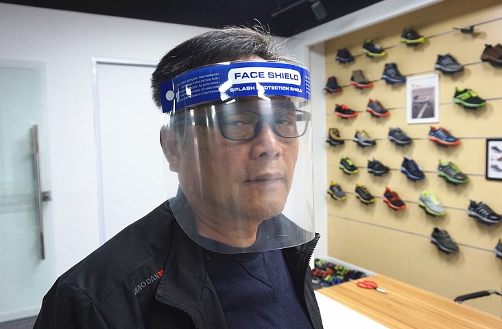 FACE SHIELD WEAR TRIAL 1
